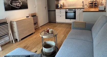 Cosy Getaway in Raw Nature