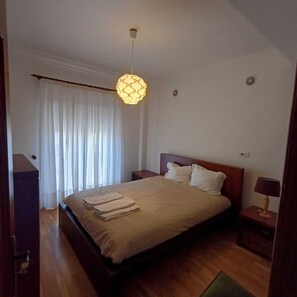 2 bedrooms, Internet, bed sheets - Casa Anita - Apartment in Sobreda (Sobreda)