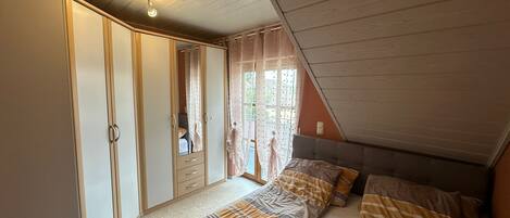 3 bedrooms, internet