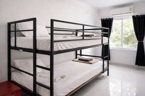 Economy Room | In-room safe, free WiFi, bed sheets