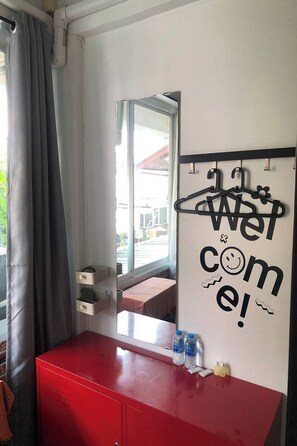 Economy Room