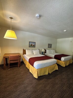 Basic Double Room | Iron/ironing board, free WiFi