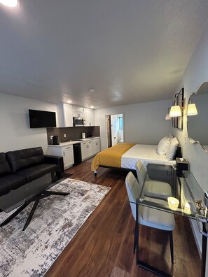 Studio Deluxe, buồng tắm phù hợp cho xe lăn, không hút thuốc | Bàn ủi/dụng cụ ủi quần áo, truy cập Internet không dây miễn phí 