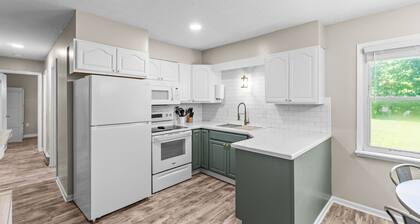 Quaint Rennovated 2-Bedroom close to the solar farms and Honda