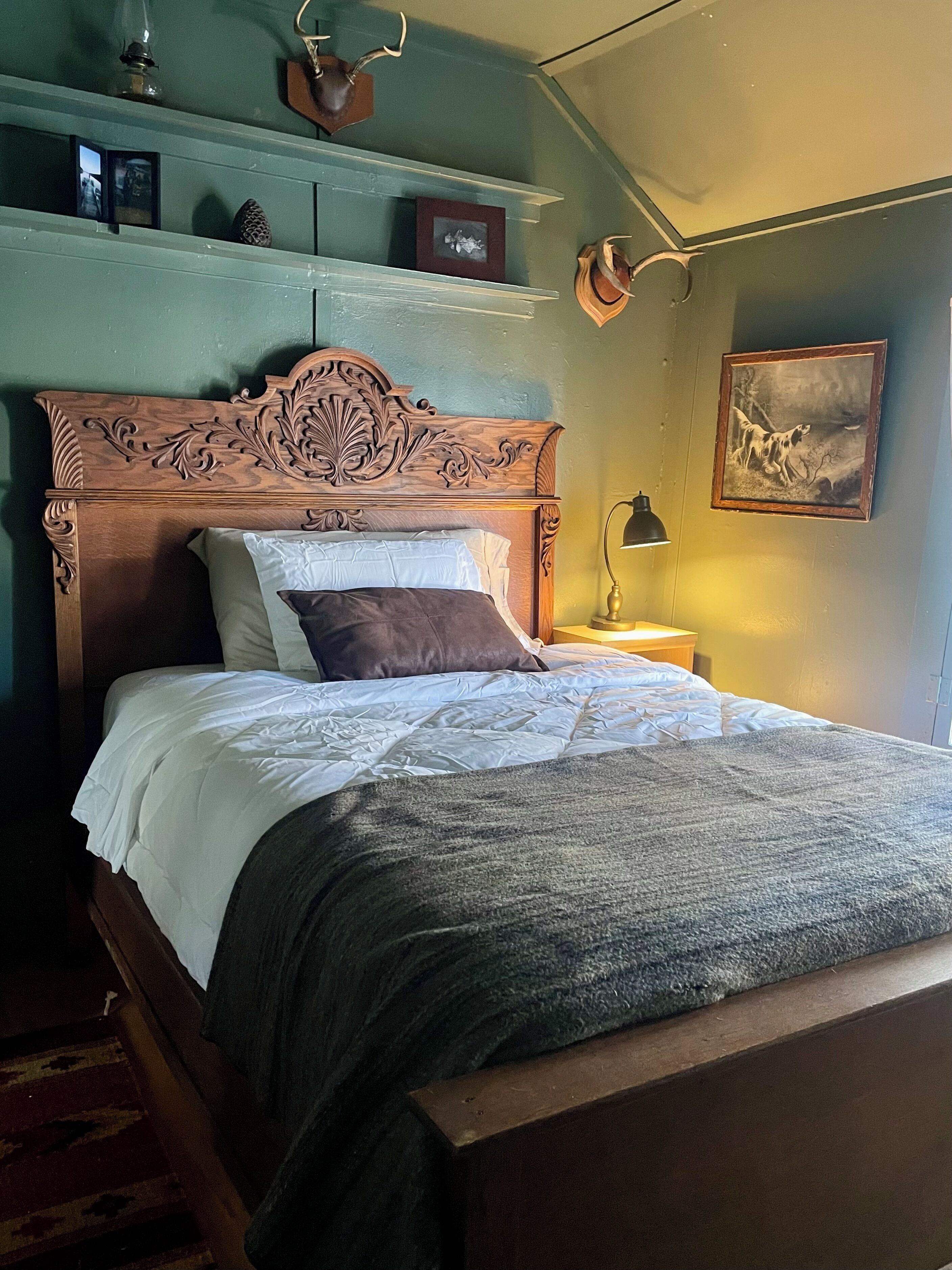 7 bedrooms, WiFi, bed sheets