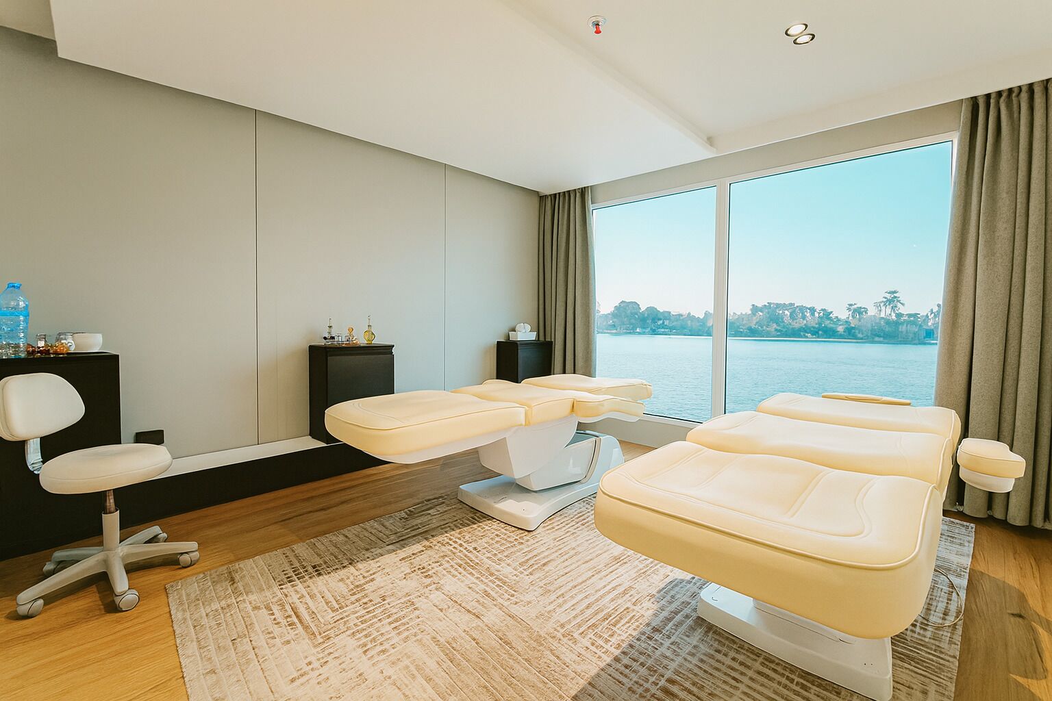 Massage in accommodation