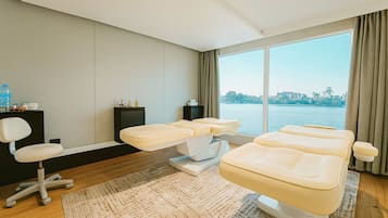 Massage in accommodation