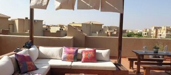 The View, Casa, Beverly hills & Casa: Studio+ large roof +pool in beverly hills