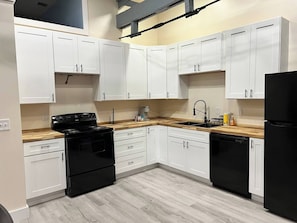 Microwave, oven, stovetop, dishwasher