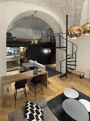 Deluxe-huoneisto | Oleskelualue | Älytelevisio, Netflix, suoratoistopalvelut