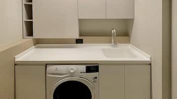 Deluxe-huoneisto | Pesulapalvelu