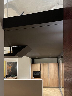 Deluxe-huoneisto | Oleskelualue | Älytelevisio, Netflix, suoratoistopalvelut