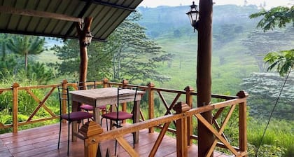 Dunali Mountains cabin in Galaha, Sri Lanka