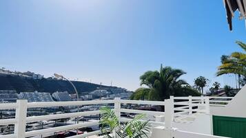 Apartamento, 1 quarto, para fumantes, sacada | Sacada