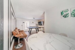 Interior - Pool Table  Luxury 1Bed Apt in Downtown & Heights (Houston)