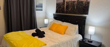 1 bedroom, iron/ironing board, WiFi, bed sheets