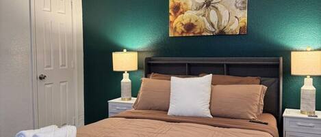 1 bedroom, desk, iron/ironing board, WiFi