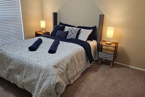 1 bedroom, desk, iron/ironing board, WiFi