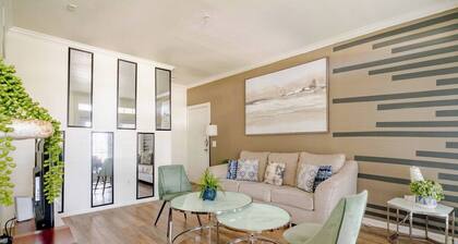 Spacious 2 Bed 2 Bath 9 minutes from Downtown