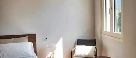 2 chambres, fer et planche Ă repasser, accĂšs au Wi-Fi (inclus)