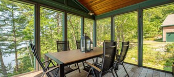 Windward Lodge- stunning, dog-friendly private waterfront retreat. Seasonal dock