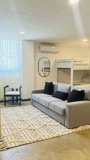 Standard Room | Free WiFi