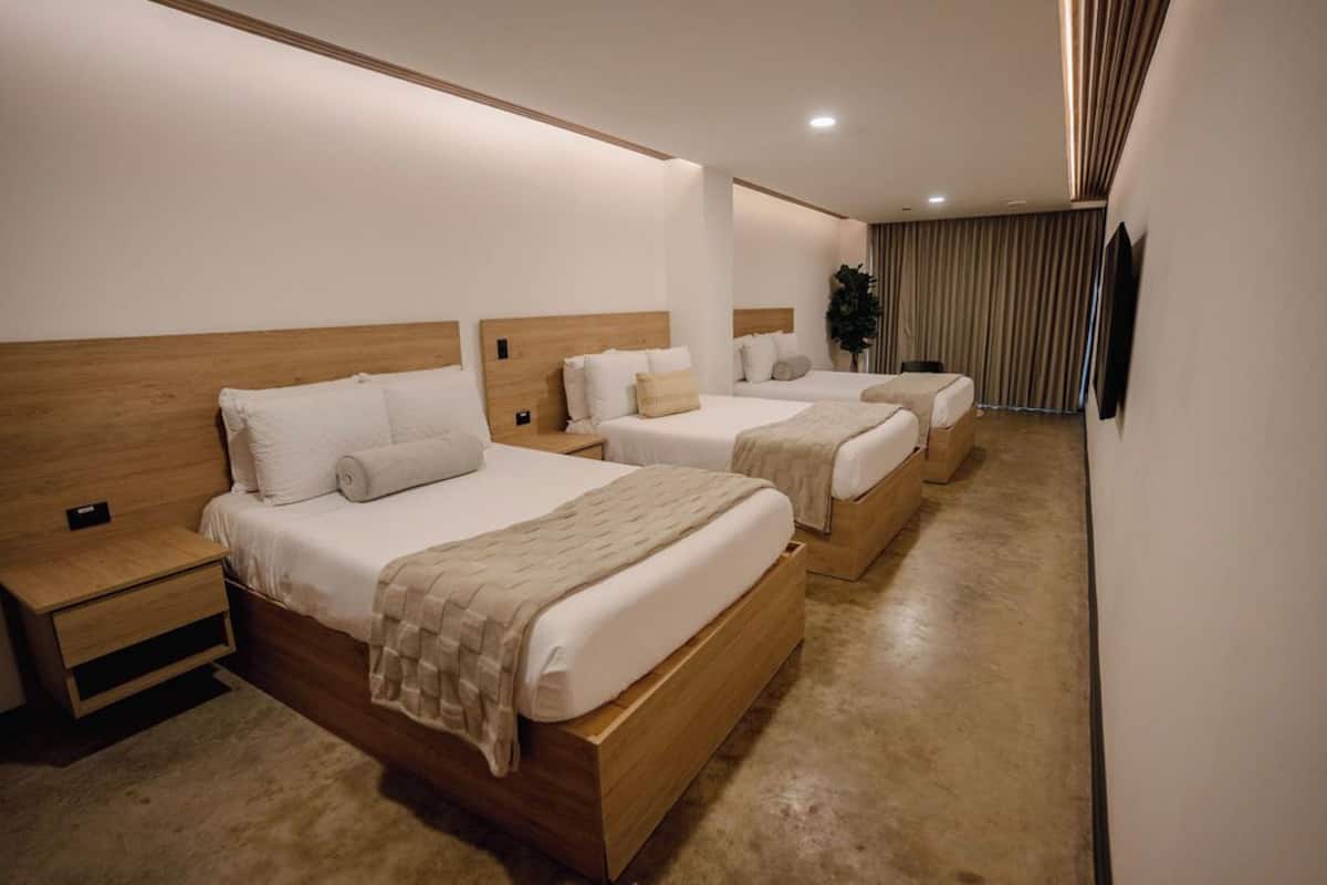 Standard Triple Room, Balcony, Sea View | Wi-fi percuma