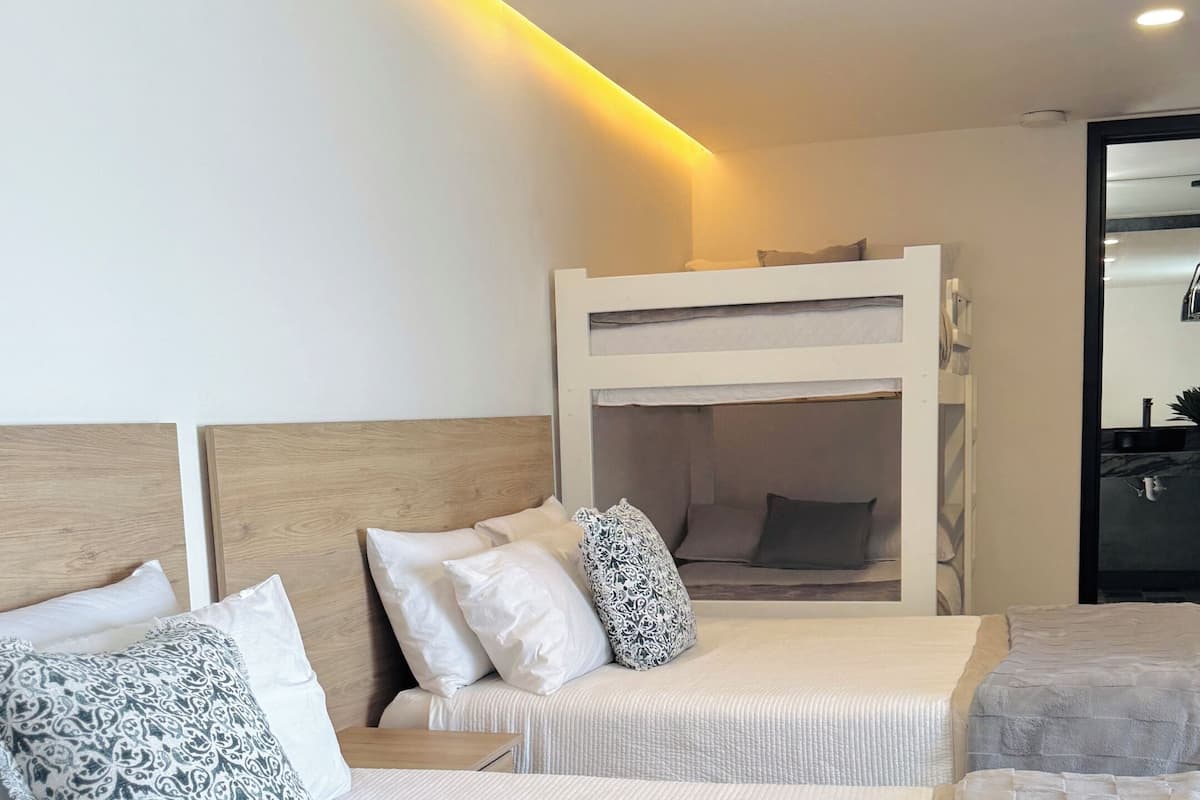 Standard Double Room, Balcony, Sea View | Free WiFi