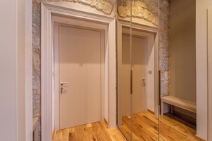 Triple Room, City View (6) | Free WiFi