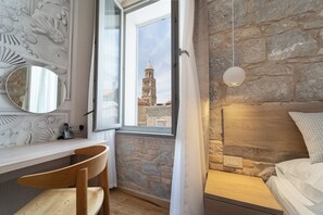 Triple Room, City View (8) | Free WiFi - Tifani Luxury Rooms 3 (Split)