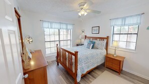 House (5 Bedrooms) | Property amenity
