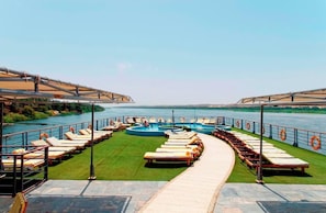 Sun deck