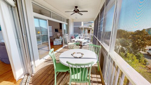 Oceanview Cottage by Tybee Vacation Rentals