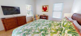 Oceanview Cottage by Tybee Vacation Rentals