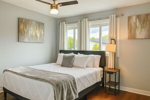 4 bedrooms, desk, iron/ironing board, travel cot