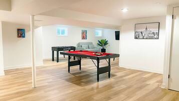 Spielezimmer