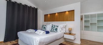 Private Hot Tub • Ocean & Sunset Views • Serenity