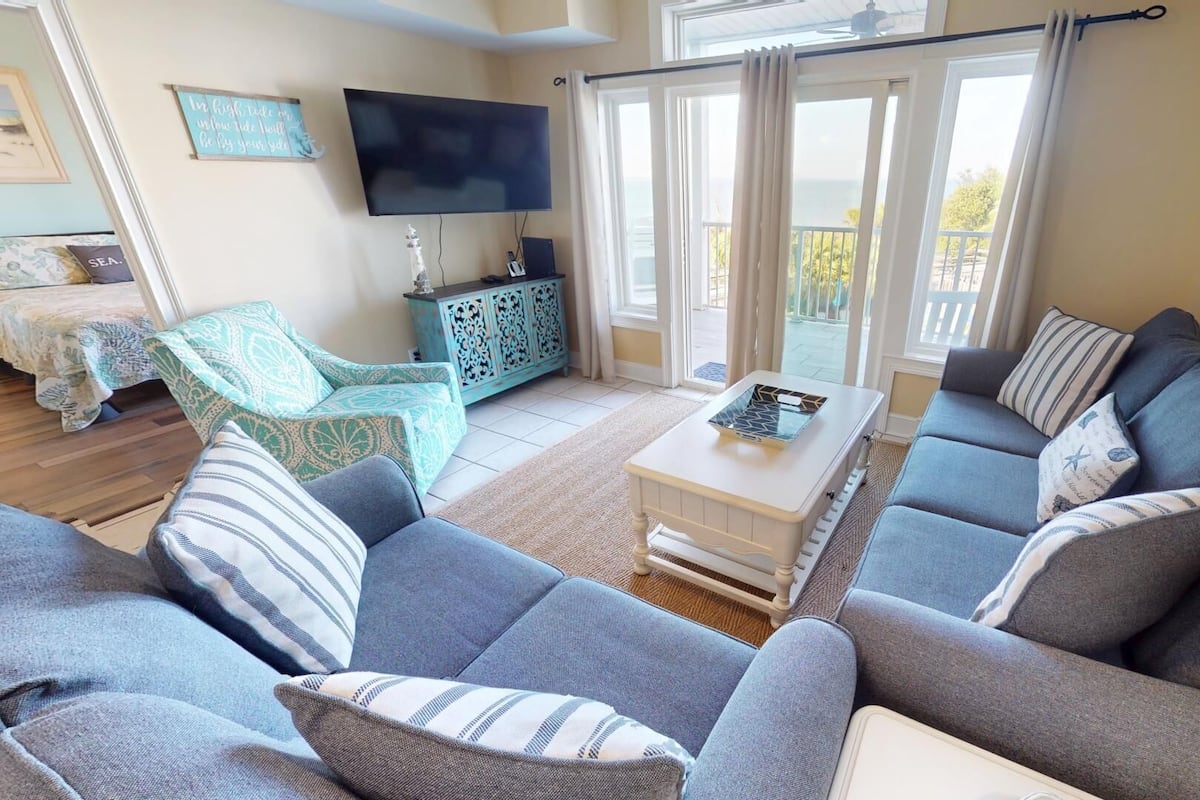 Condo (#204 - No Pets) | Front of property