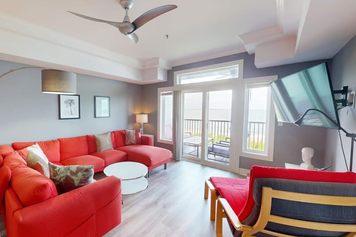 Condo (#208 - No Pets) | Front of property