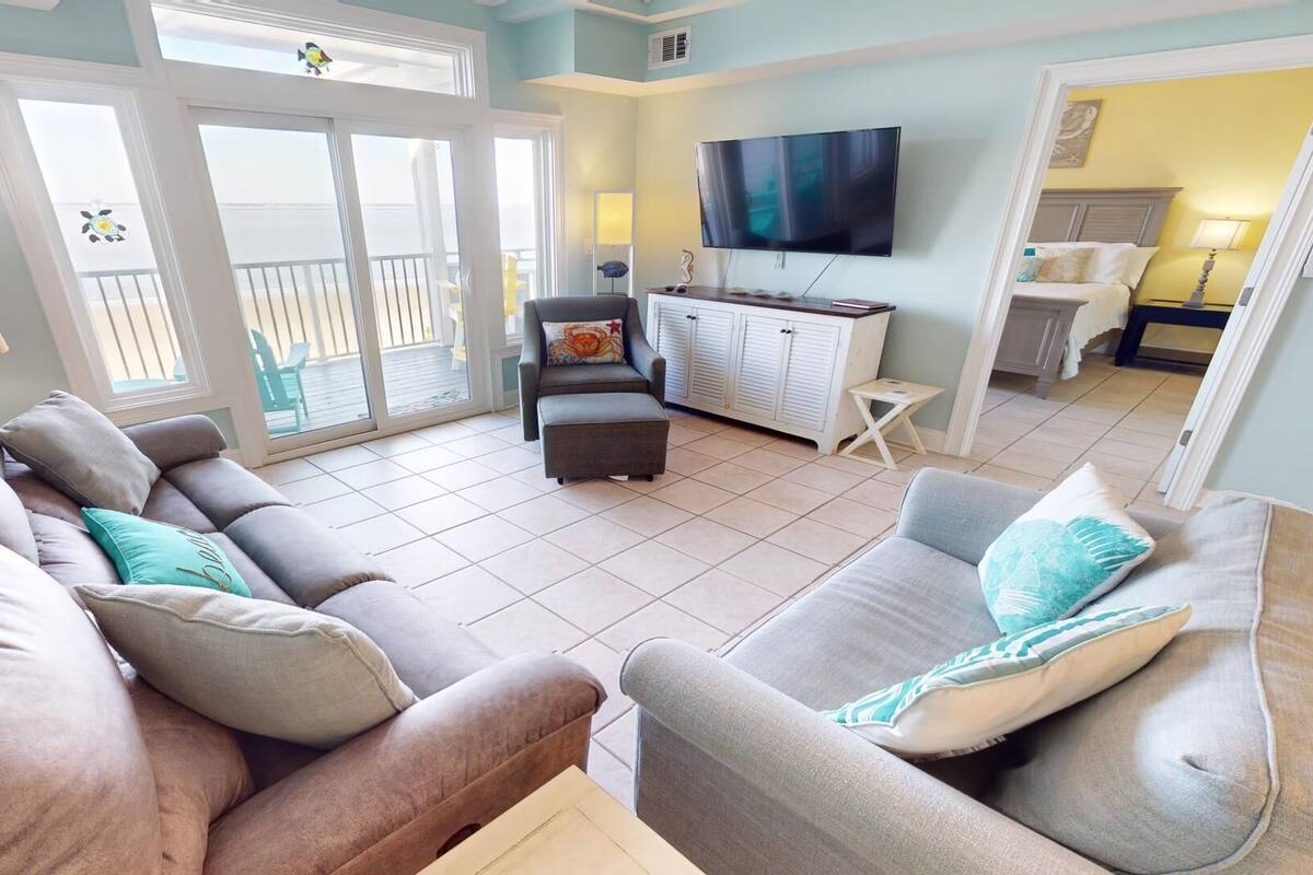 Condo (#308 - No Pets) | Front of property