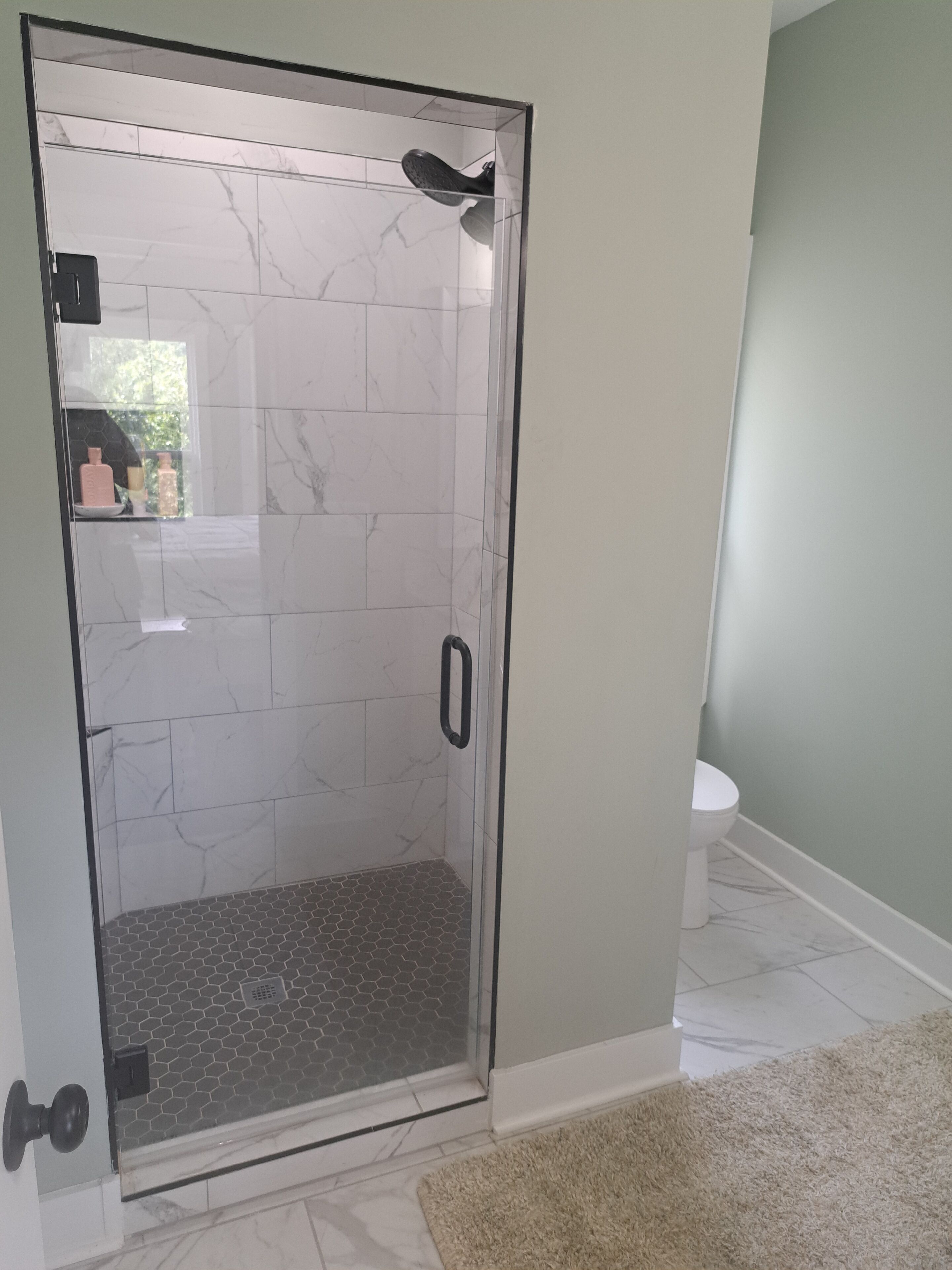 Shower, towels, soap, toilet paper