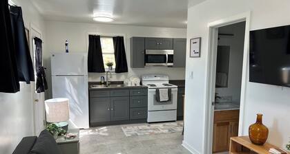 Newly remodeled spacious studio apartment in Johnstown, Richland Township, PA.