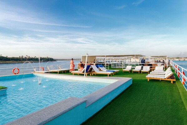 Sundeck