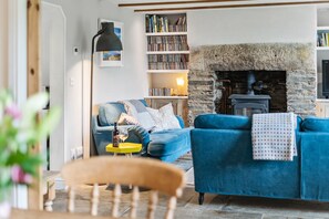 Living area - Treovis Cottage (Callington)