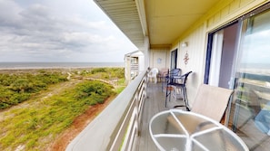 Condo (2 Bedrooms) | Property amenity