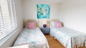 Condo (2 Bedrooms) | Property amenity