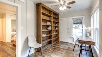 2 Schlafzimmer, Bügeleisen/Bügelbrett, WLAN, Bettwäsche