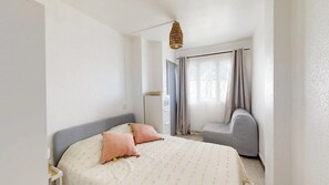 Fer et planche à repasser