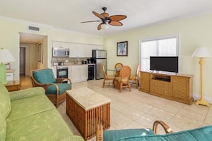 Suite | Living area