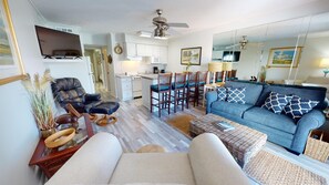 TV - Beach Racquet by Tybee Vacation Rentals (Tybee Island)